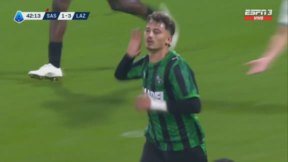 Es un partidazo: Sebastiano Esposito descontó ante Lazio