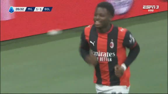 Lo dio vuelta el Milan: Cissé festejó el 2-1 y selló su doblete ante el Bologna