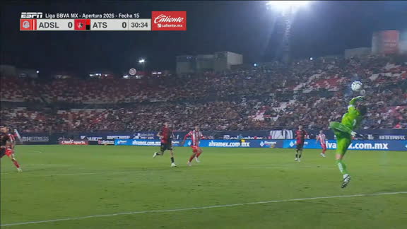 ¡Camilo Vargas salva al Atlas de recibir el primer gol! | A. San Luis 0-0 Atlas