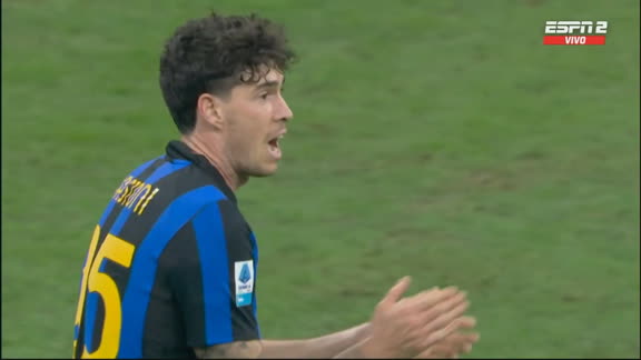 Bastoni descontó para Inter ante Milan