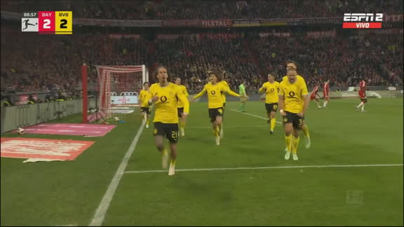 Gol agónico de Silva para el 2-2 agónico de Borussia Dortmund