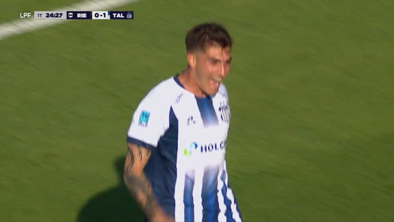 Fascendini y un golazo enorme para romper el cero ante Riestra