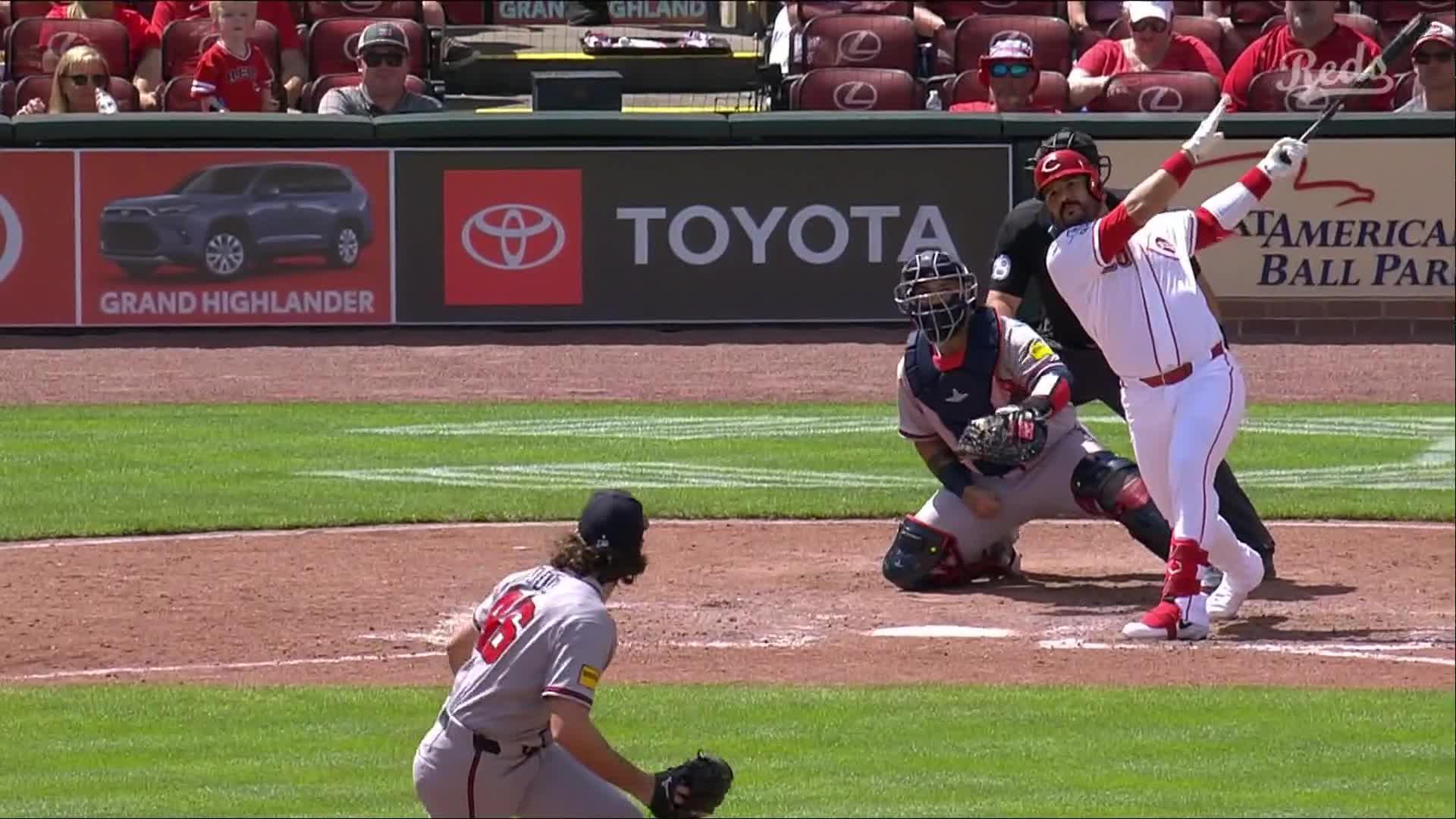Eugenio Suarez smashes a home run