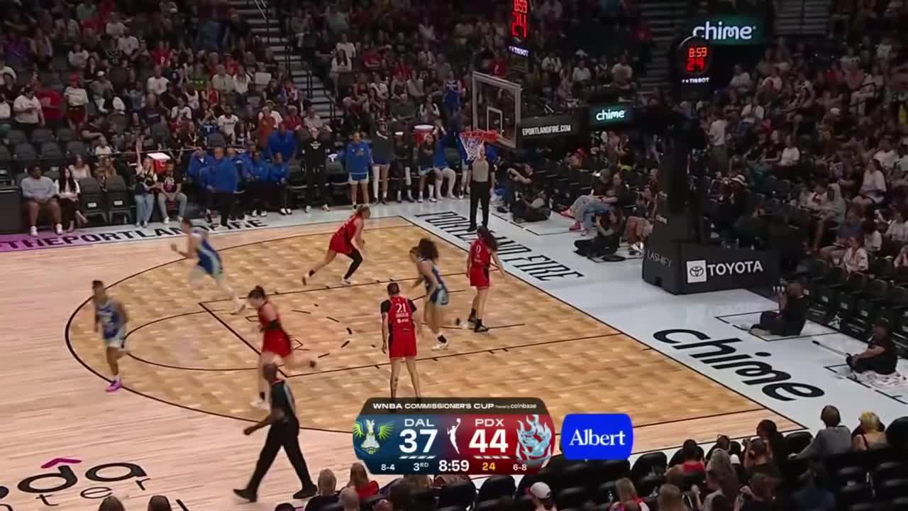 Azzi Fudd drills the trey