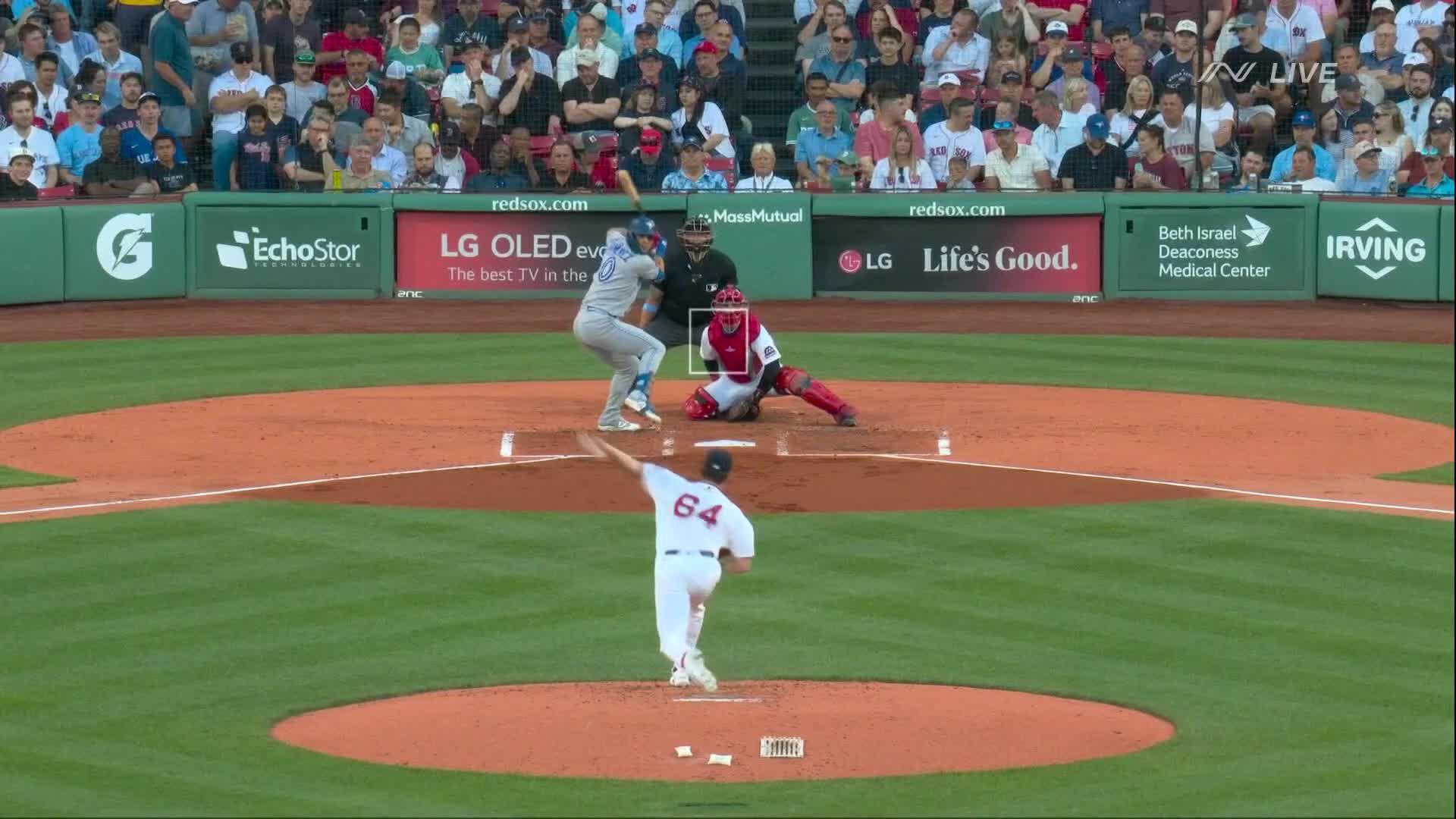 Andres Gimenez hits an RBI single