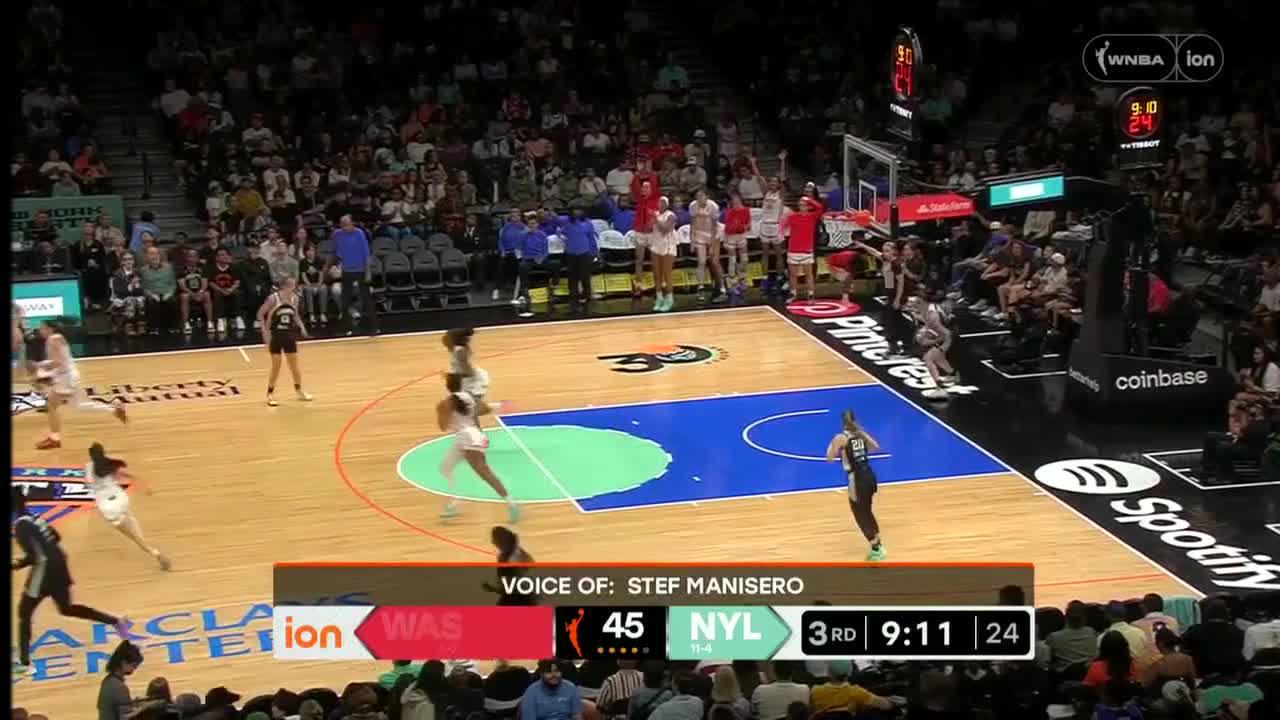 Georgia Amoore sinks it from downtown