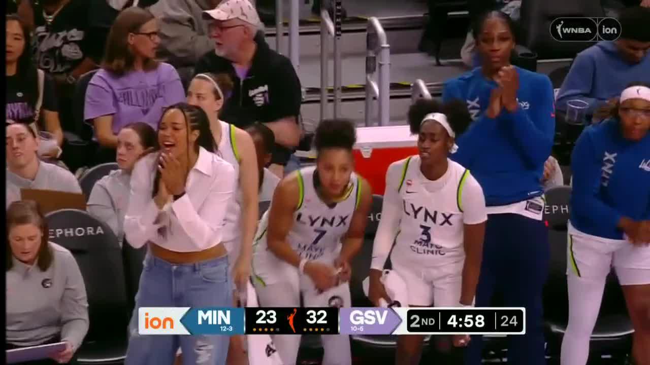 Nia Coffey drills the trey