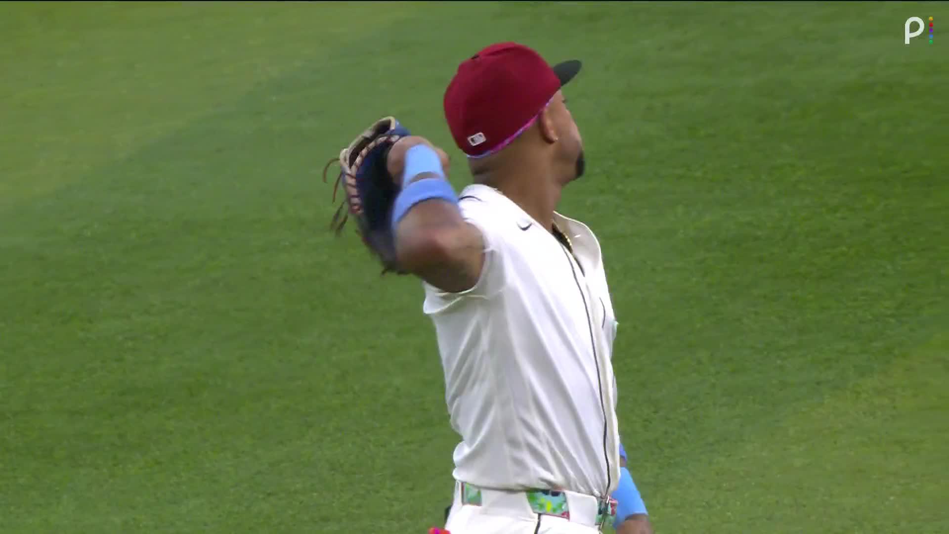 Alex Jackson hits an RBI single