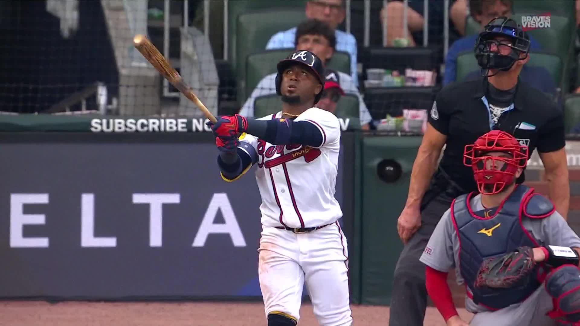 Ozzie Albies crushes a home run