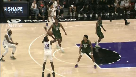 Nembhard's clutch three lifts Bucks in tight contest