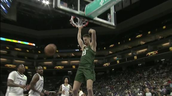Bogoljub Markovic Throws Down Big Jam vs. Warriors Blue