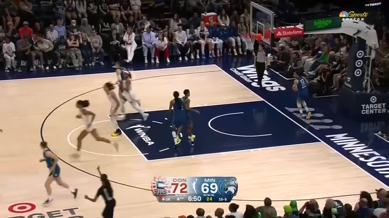 Charlisse Leger-Walker drains 3-pointer