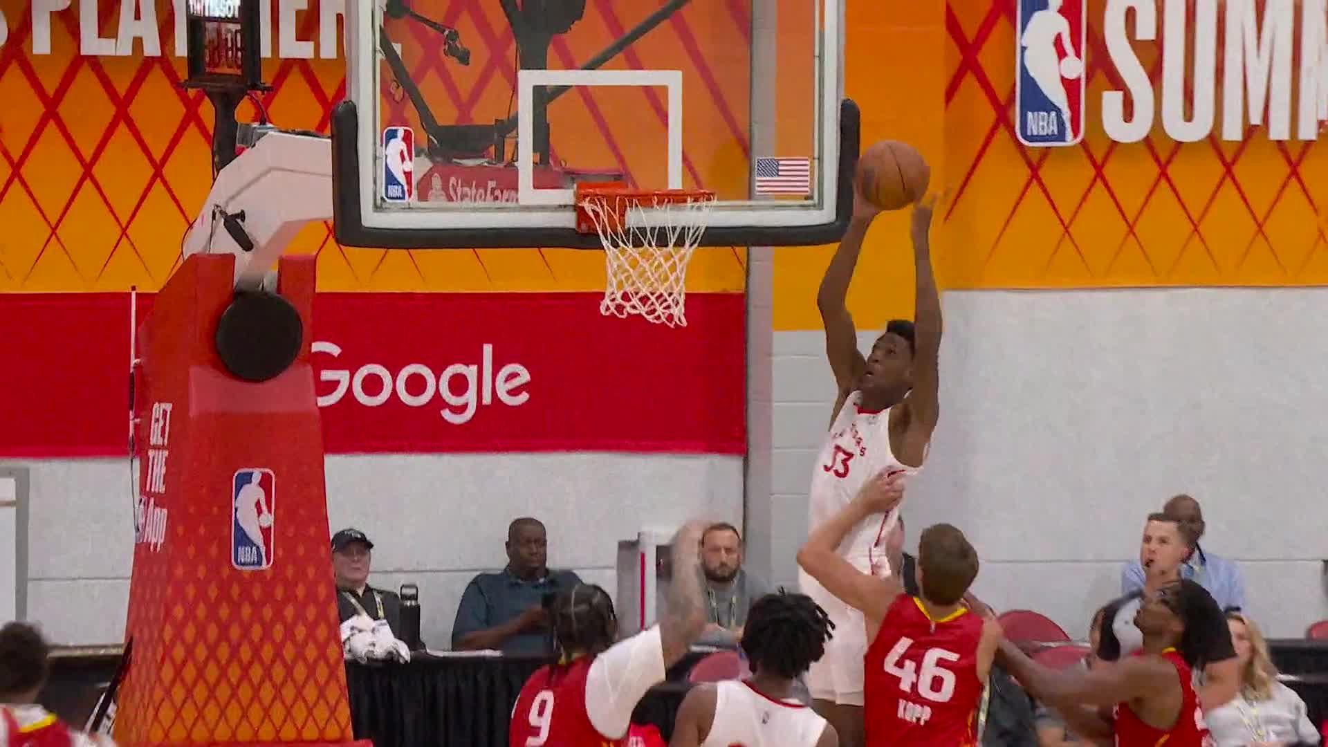 Jamarion Sharp soars for big Dunk