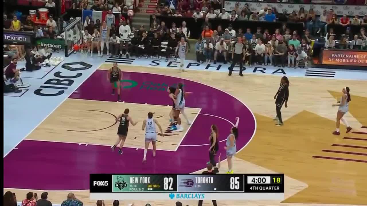 Marina Mabrey drains trey