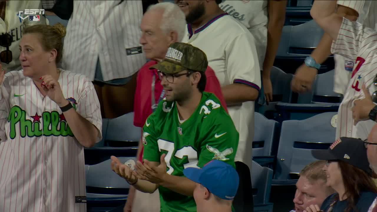 Fan misses out on 2 homers