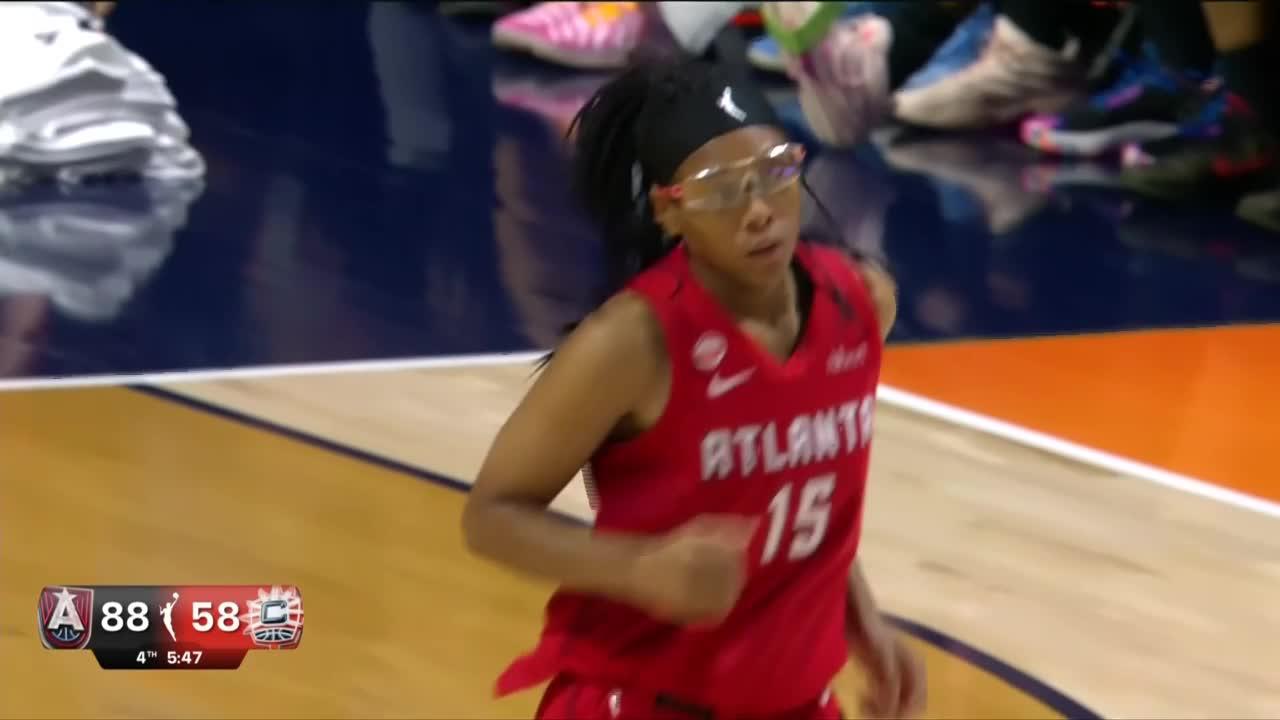 Howard, Gray each score 29 points as the Dream ease by the Sun 104-69