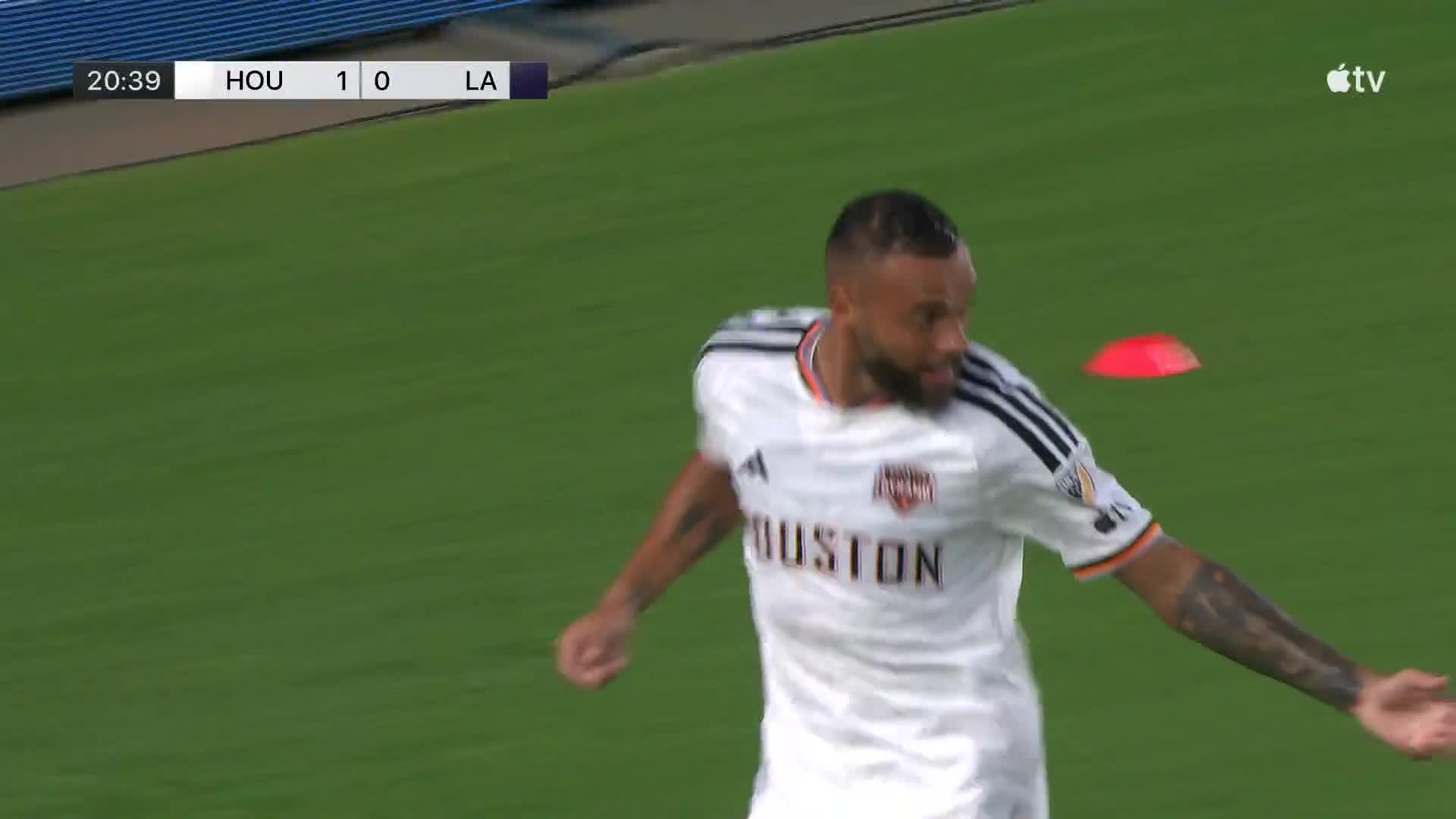 Dynamo beats Galaxy for fourth straight shutout