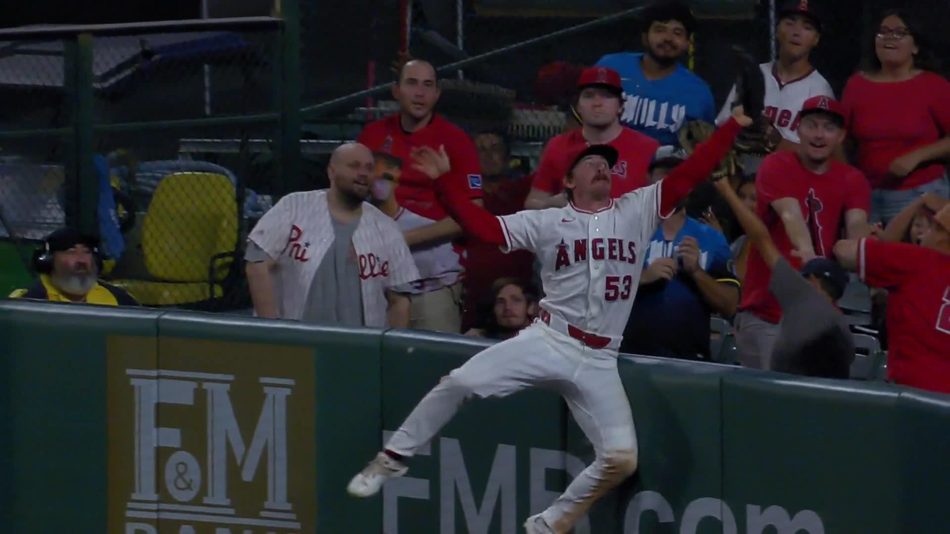 Meckler's epic HR robbery overshadowed by Sosa's go-ahead grand slam