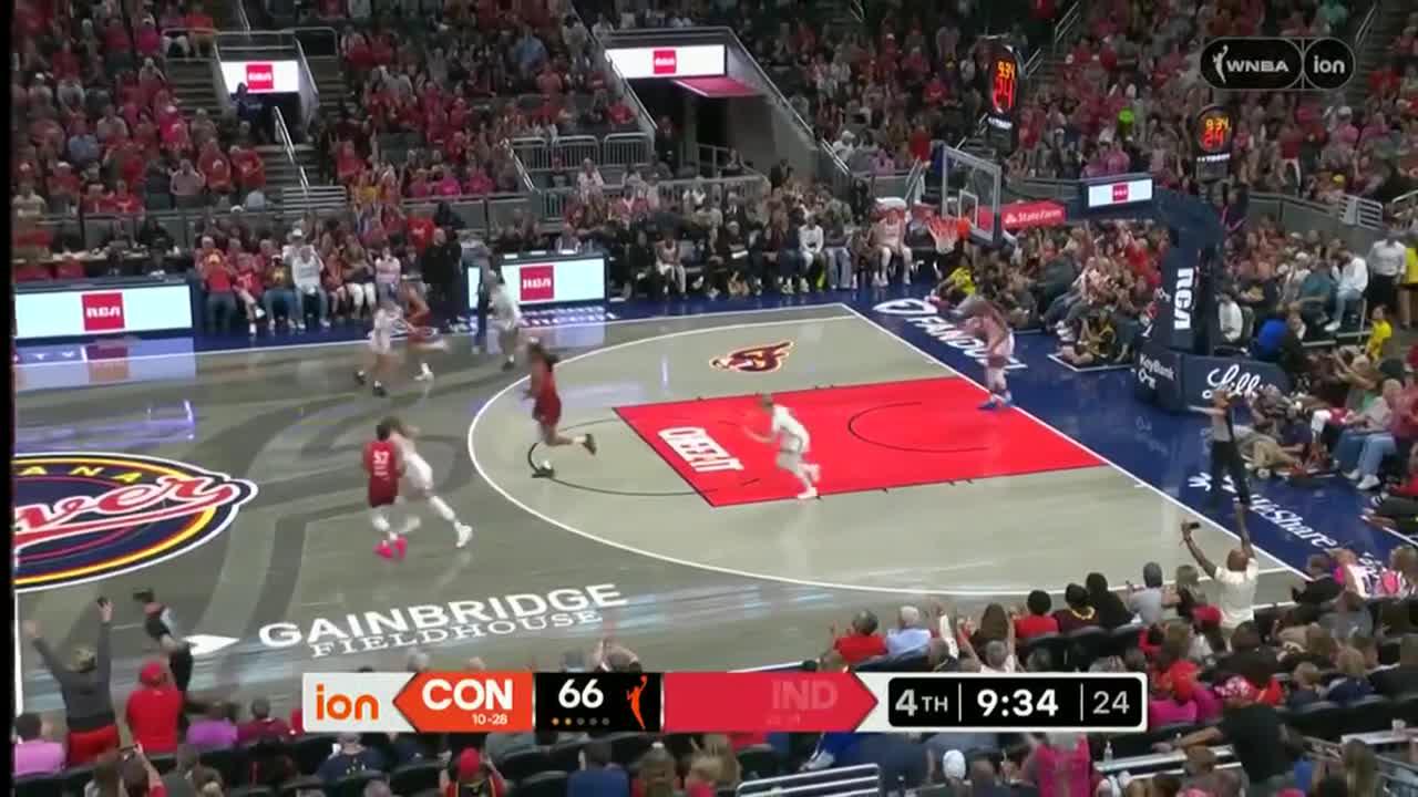 Caitlin Clark nails the 3