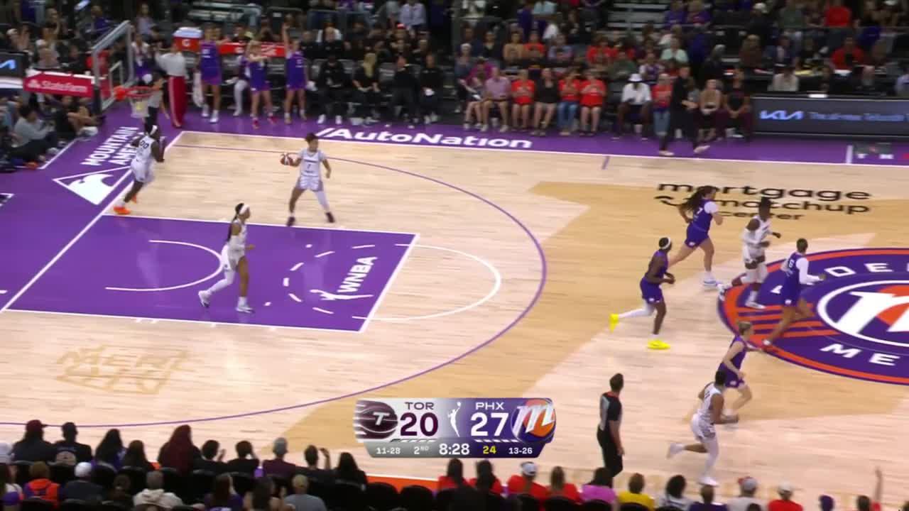 Sami Whitcomb drains it from downtown