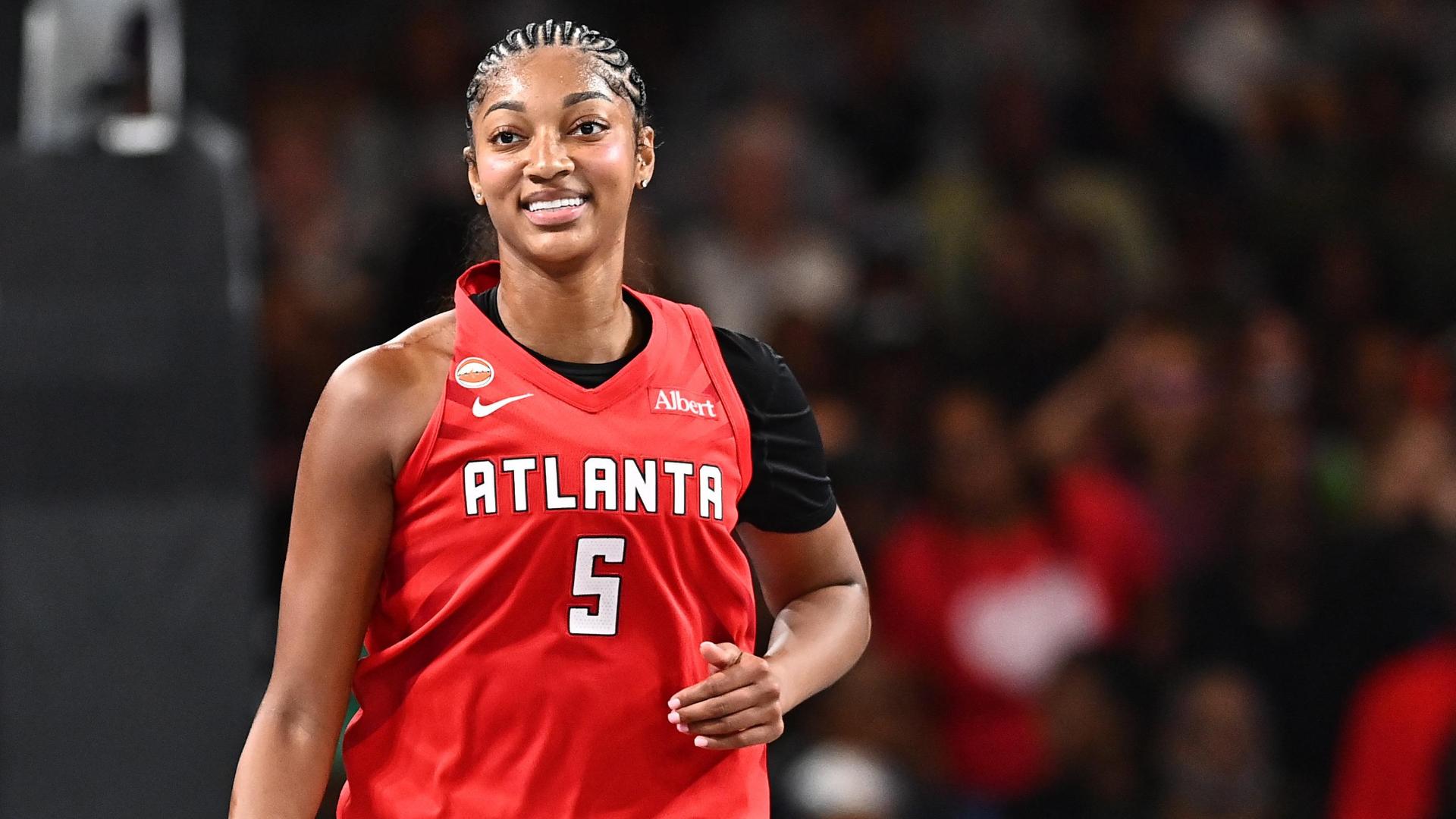 Angel Reese sets WNBA record with her 29th double-double of the season
