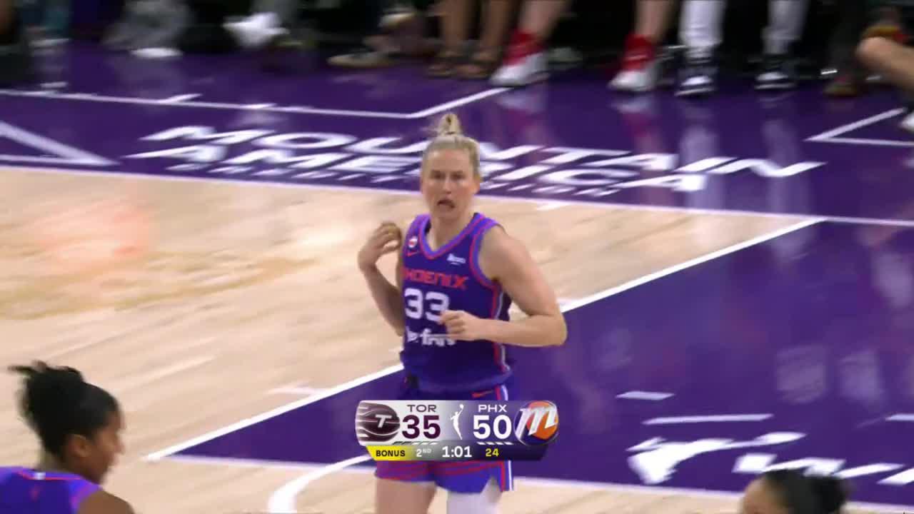 Sami Whitcomb nails the 3