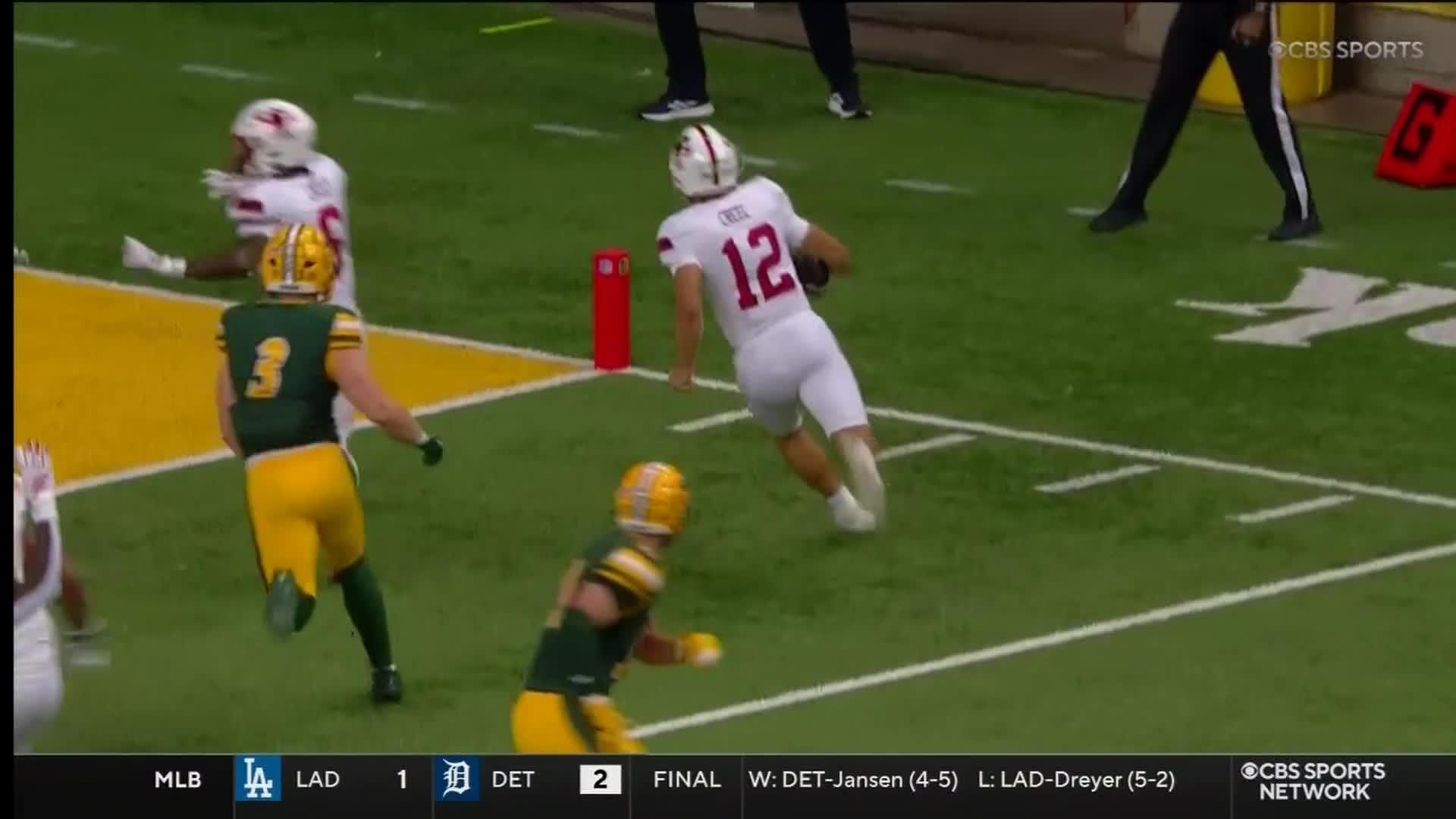 Caden Creel sneaks in the end zone for Jacksonville State