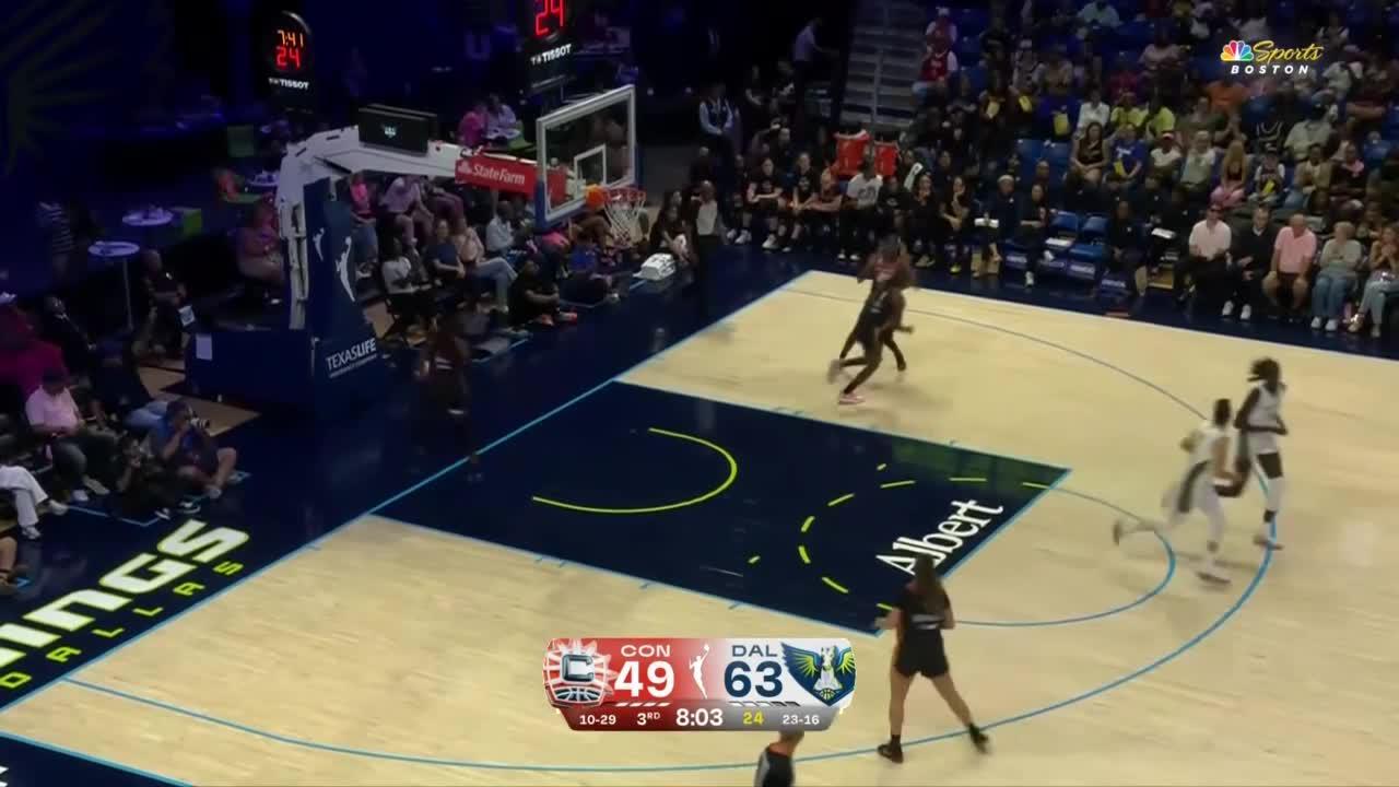 Arike Ogunbowale nails the triple