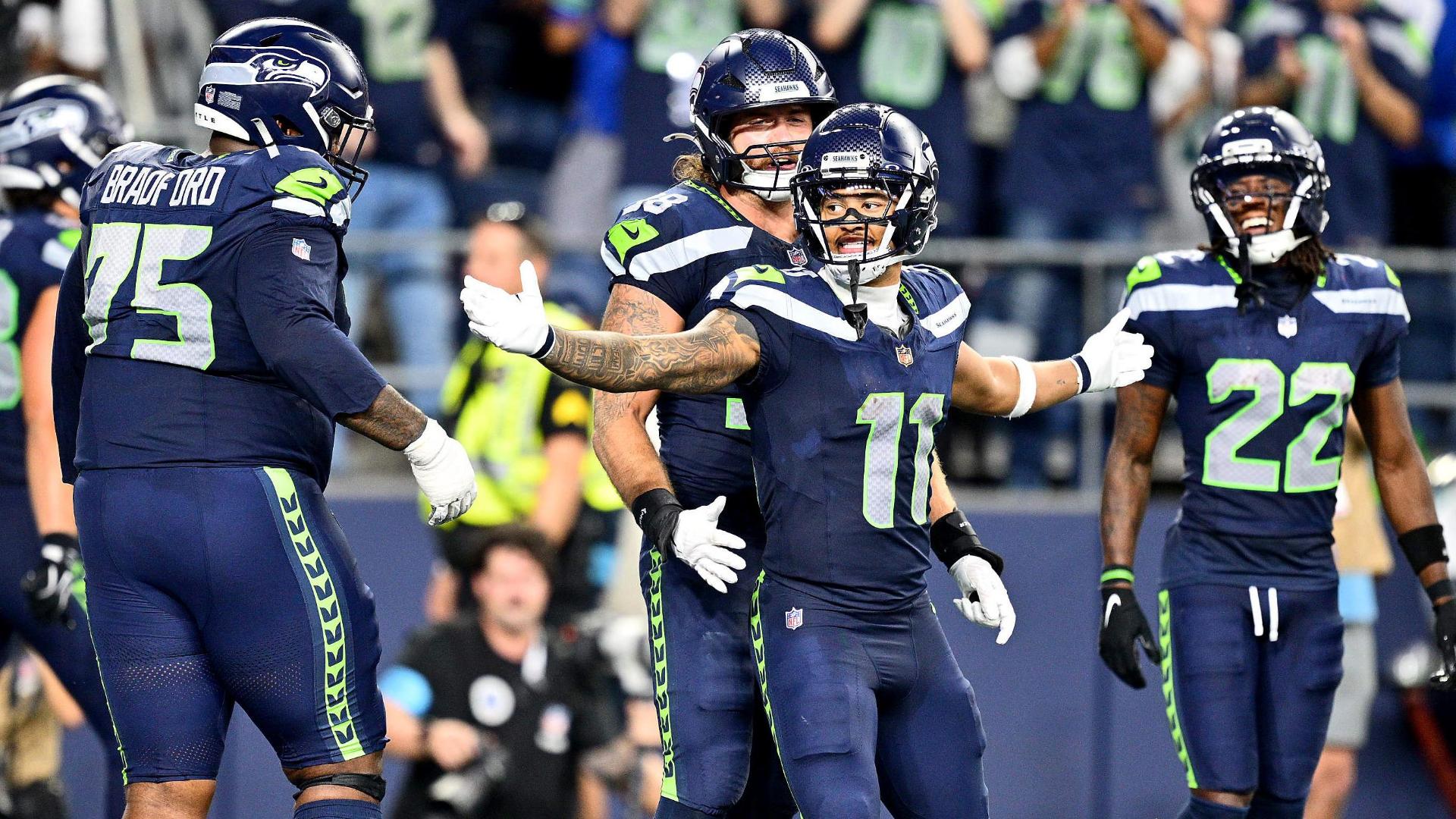 Seahawks open season with win over Pats in Super Bowl rematch