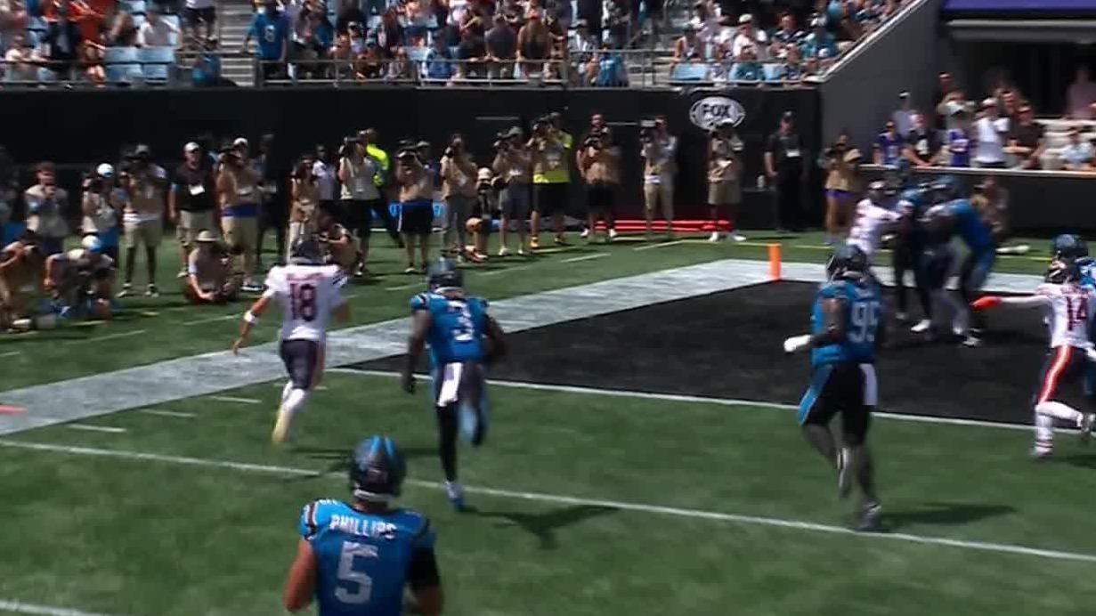 Caleb Williams calls his own number for a Bears TD