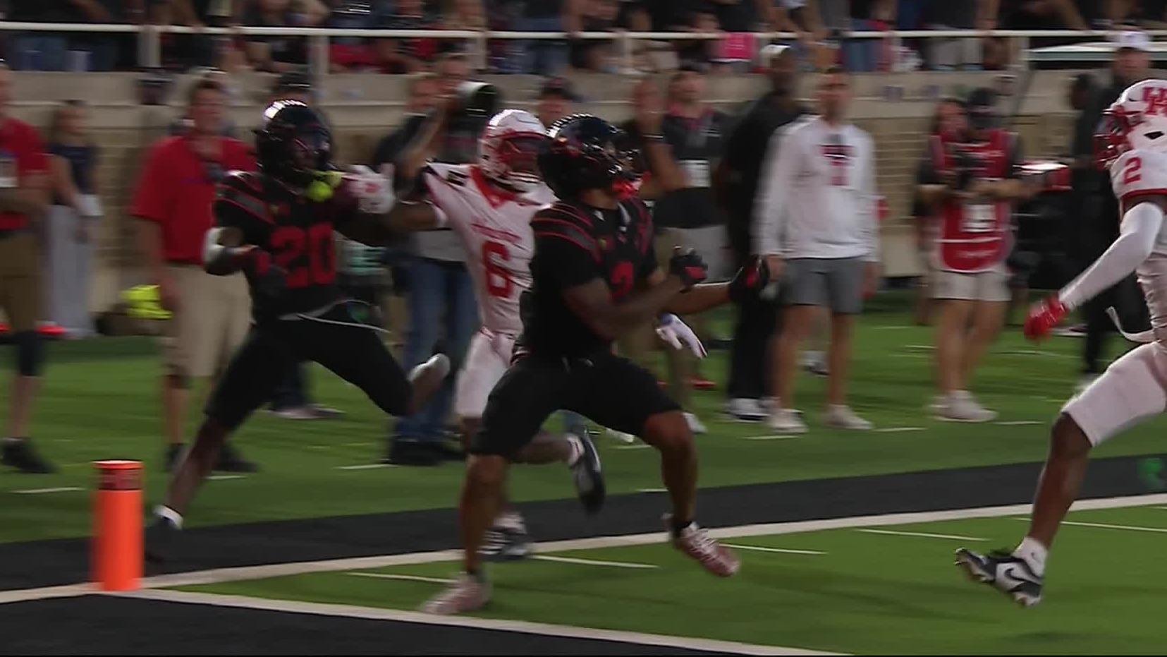 No. 13 Texas Tech stops a late 2 and beats No. 22 Houston 28-26 in Big 12 opener