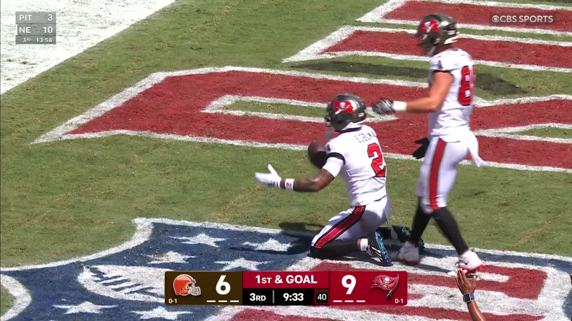 Deshaun Watson outplays Baker Mayfield, leading the Browns to a 23-19 win over the Buccaneers