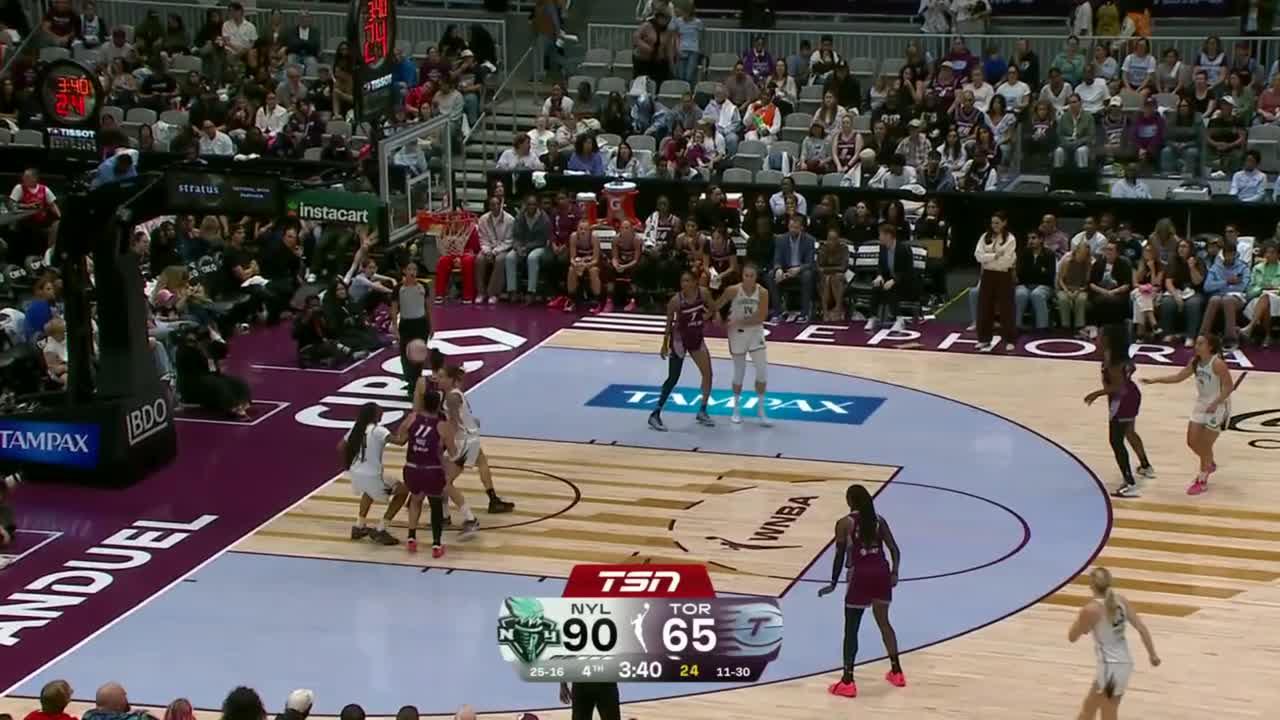 Breanna Stewart has 27 to move into 8th on WNBA scoring list as Liberty beat Tempo 106-69