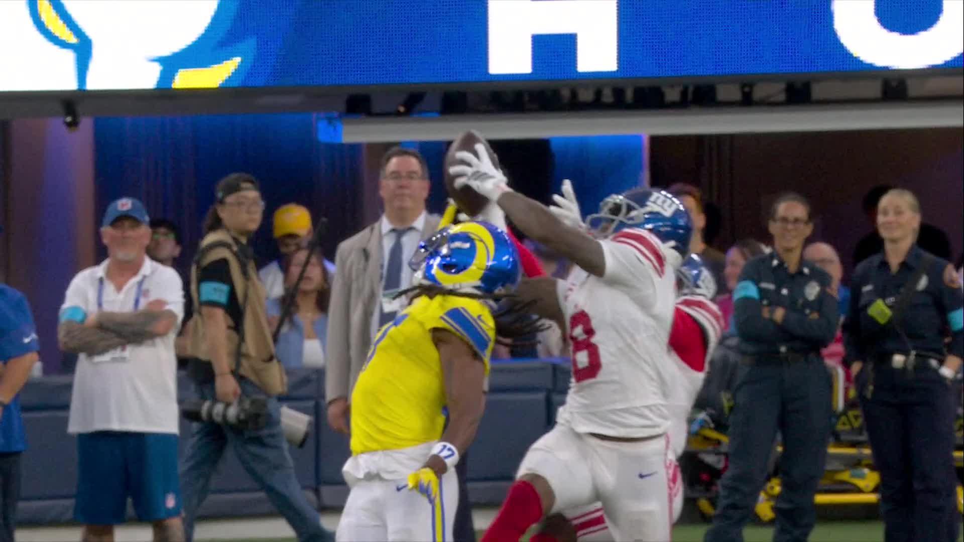 Davante Adams, Matthew Stafford lead Rams past Giants 28-6 after Jaxson Dart's injury