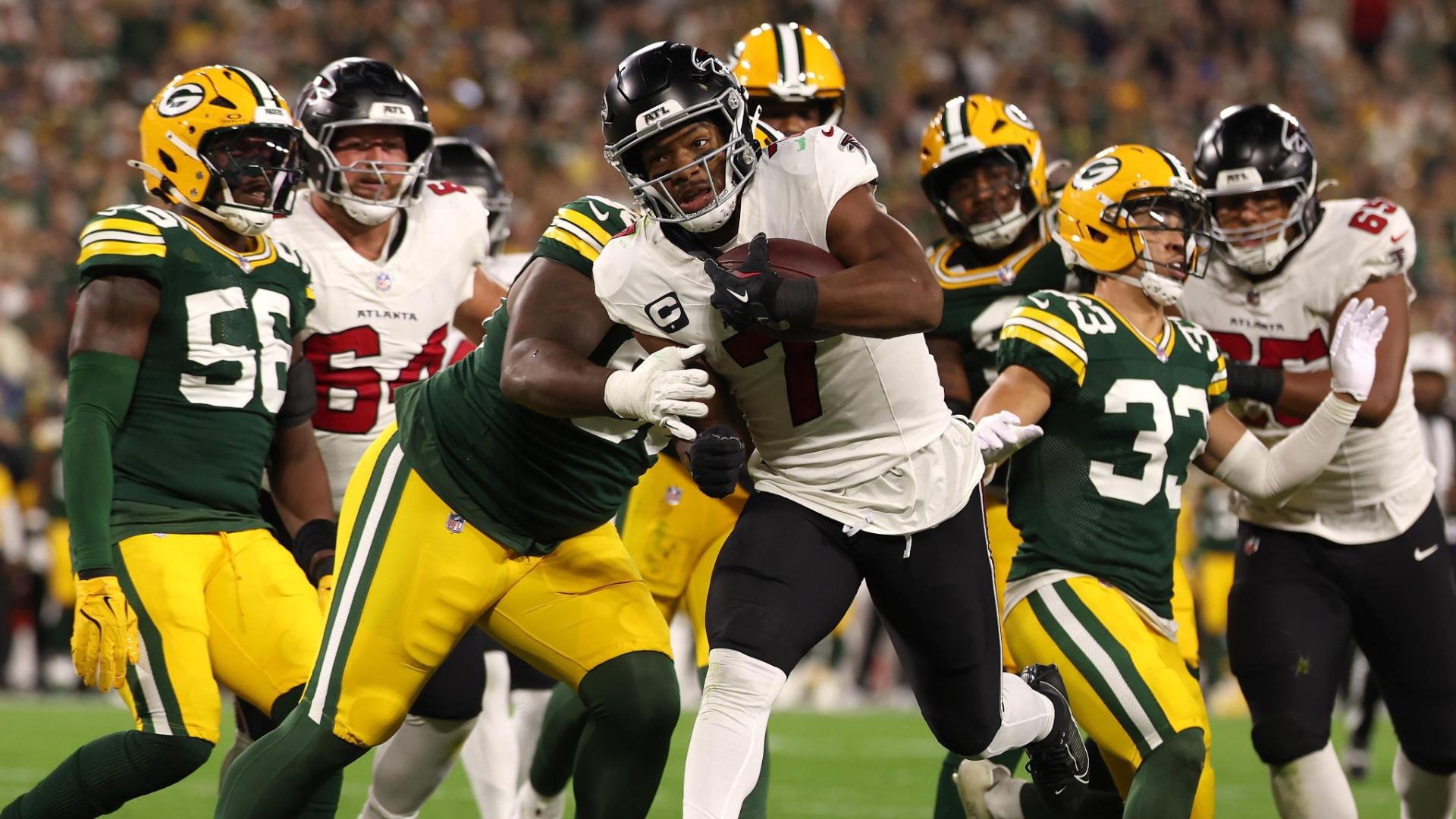 Falcons handle Packers at Lambeau for first win of season