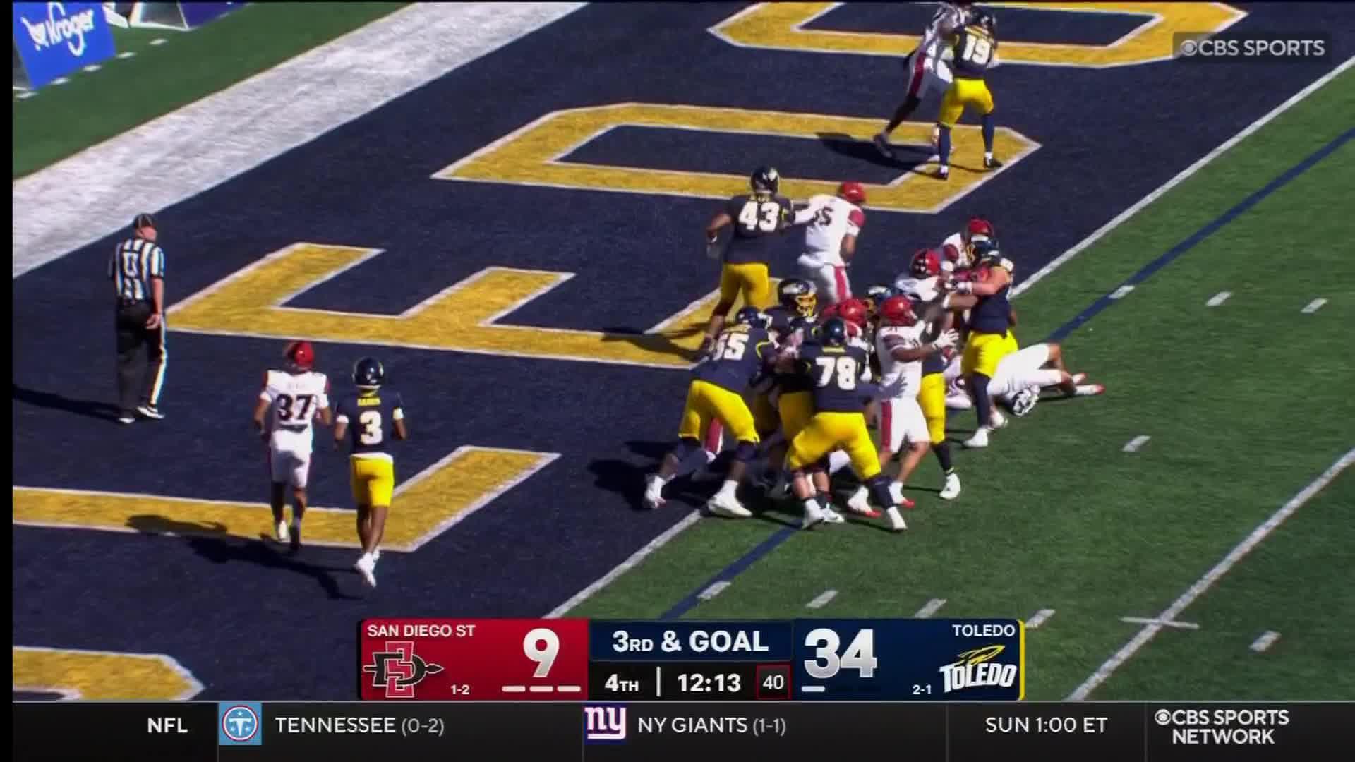 Richter throws 3 TD passes, 2 long to Hammer, Toledo dominates San Diego State 41-16.