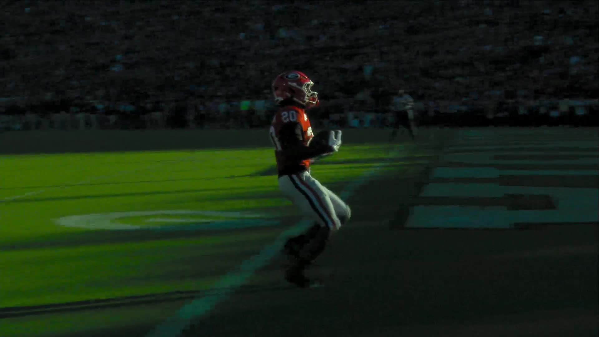 Cole scores on 85-yard fumble recovery as No. 2 Georgia rolls over turnover-plagued Oklahoma 41-13