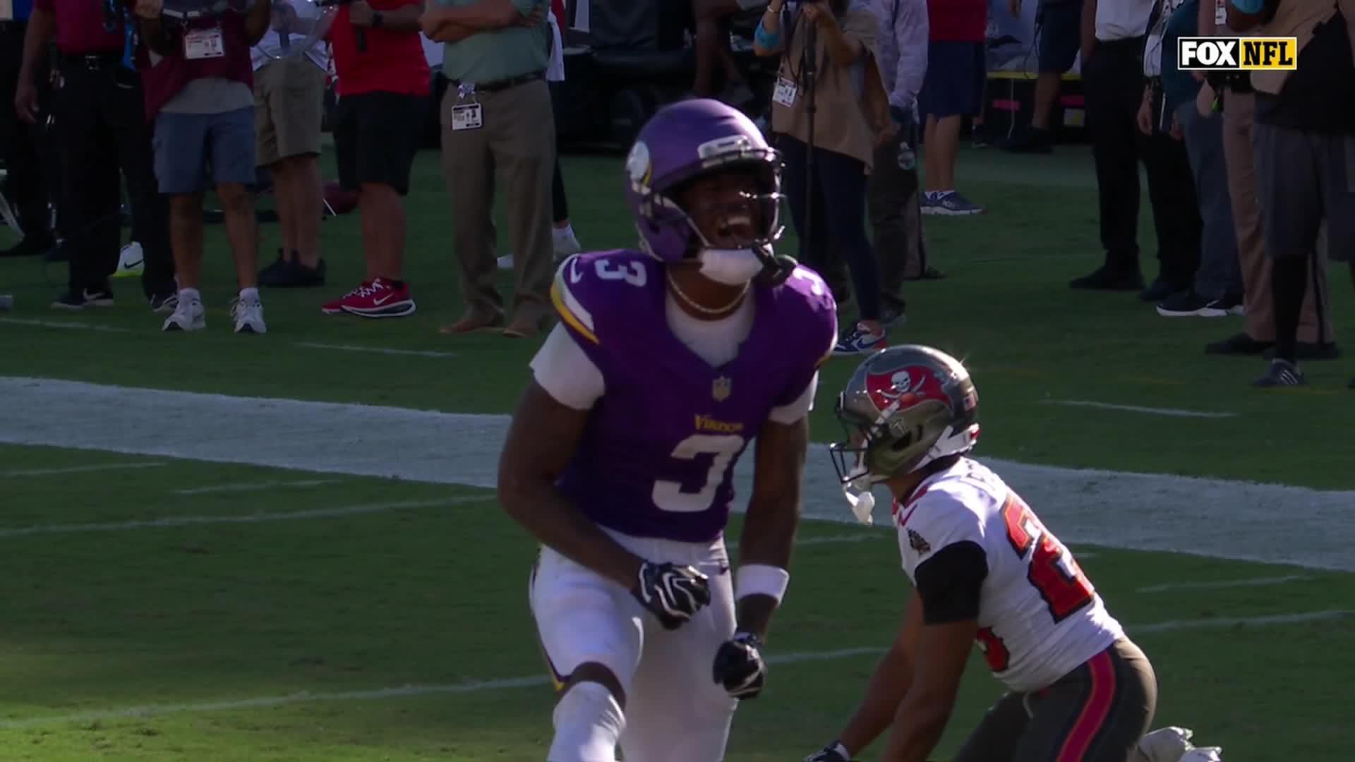Vikings beat Buccaneers 23-16 but lose Jefferson to an ankle injury. Bucs' Mayfield also hurt