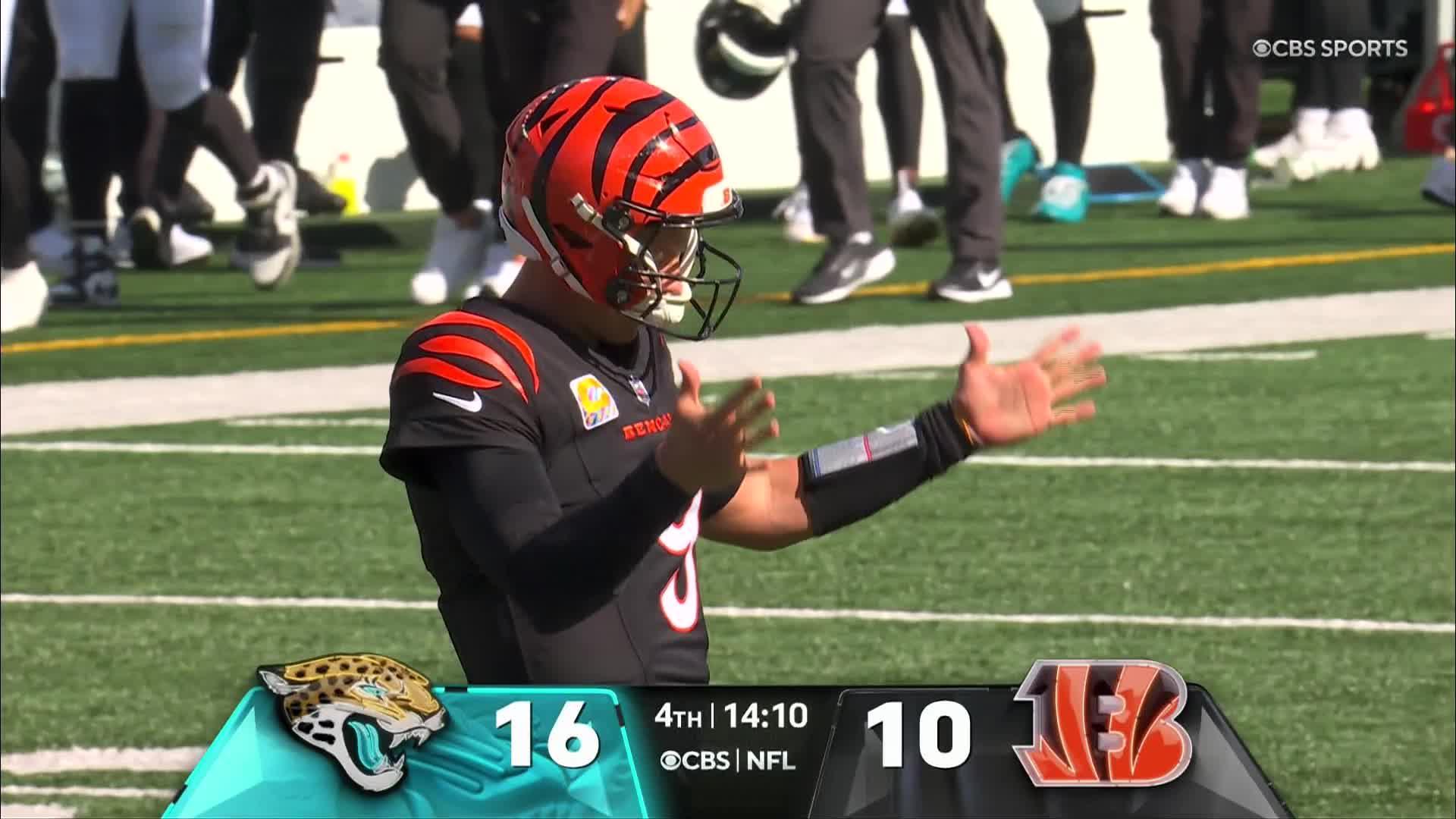 Trevor Lawrence finally gets 1st win over Bengals as Jaguars hold on for 22-17 victory