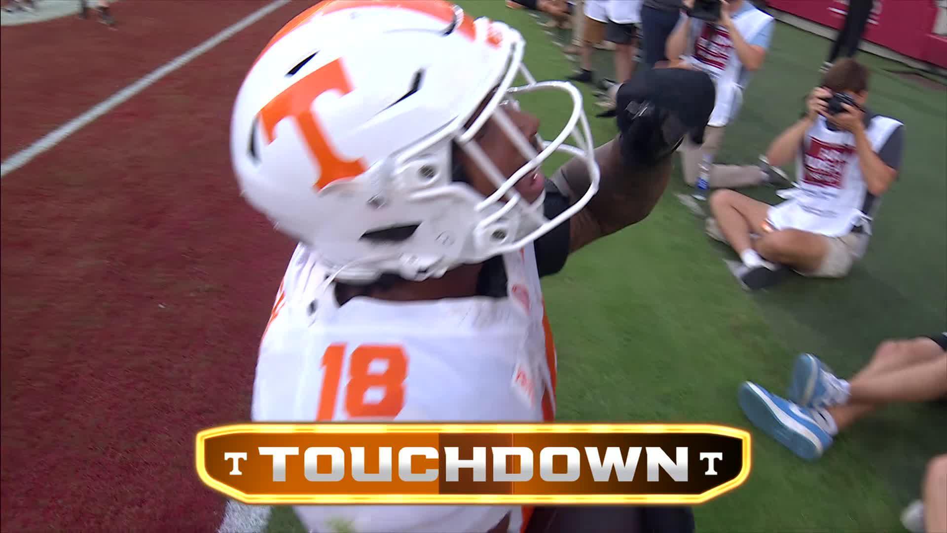 No. 15 Tennessee rallies in 4th quarter to beat Arkansas 24-17