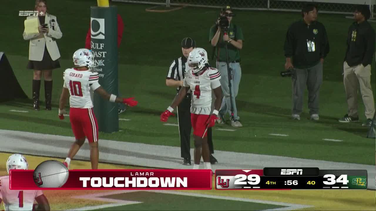 Kyle Lowe's two touchdown runs help Southeastern Louisiana upset Lamar 34-31
