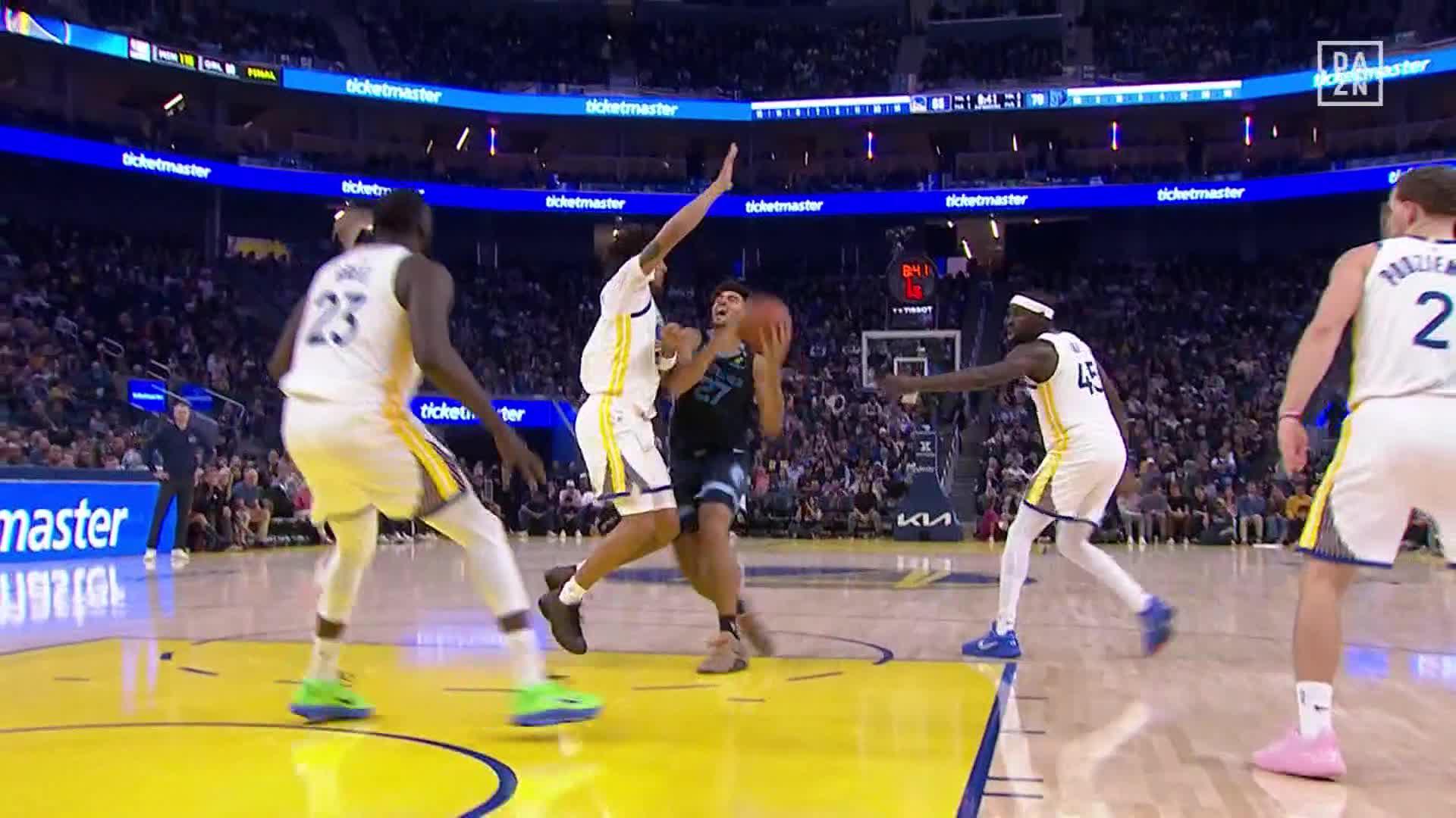 Cameron Boozer hits go-ahead jumper with 20 seconds left, Grizzlies rally to beat Warriors 111-108