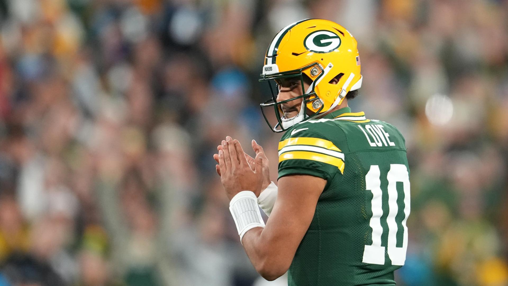 Jordan Love, Packers take down Panthers on TNF